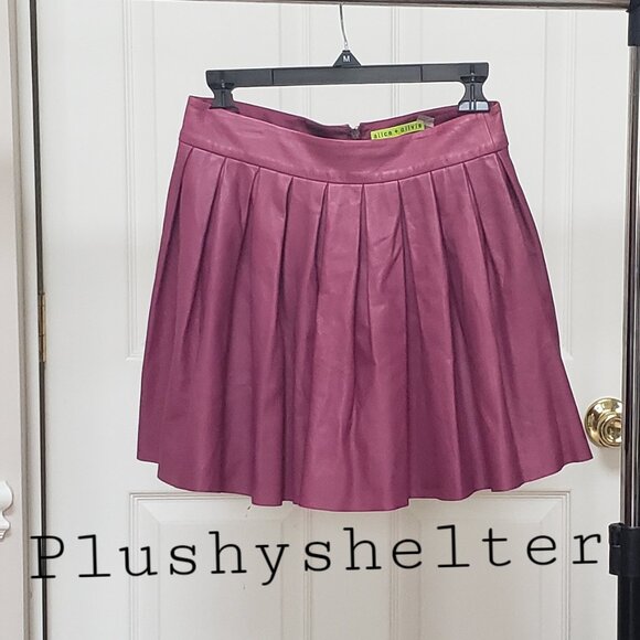 Alice + Olivia Delicate Soft Lamb Skin Mini Skirt - Picture 1 of 8